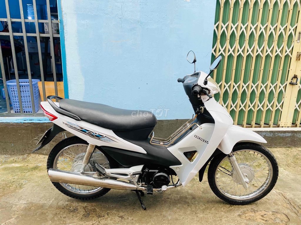 Bán xe wave 50cc màu Trắng còn mới. Mua bán Xe máy tại Quận Tân Phú Tp Hồ Chí Minh được đăng bởi Hồ Bích Thuỷ hình 2