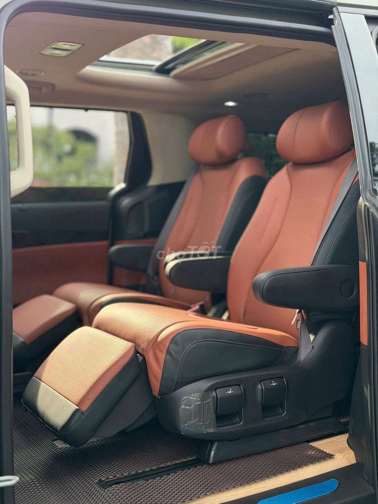 Kia carnival 2.2Dsignature 7s 6000 km. Mua bán Ô tô tại Thành phố Thủ Đức Tp Hồ Chí Minh được đăng bởi Ms Hiệp  hình 7