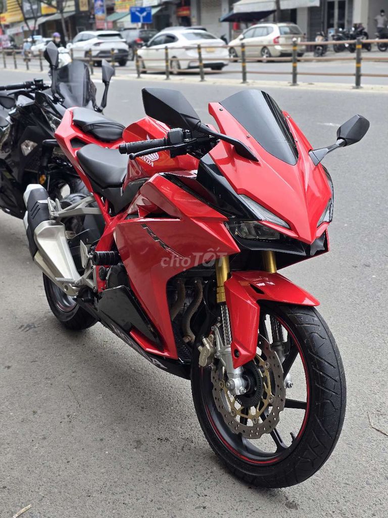 Cbr250rr đập thùng mới 2022.Xe chính chủ bao ký