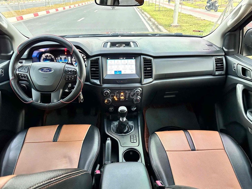 ✅Ford Ranger 2020 XLS 4x2 MT - 39000 km- Độ Raptor. Mua bán Ô tô tại Quận Tân Phú Tp Hồ Chí Minh được đăng bởi Đạt Ford Bến Thành hình 8