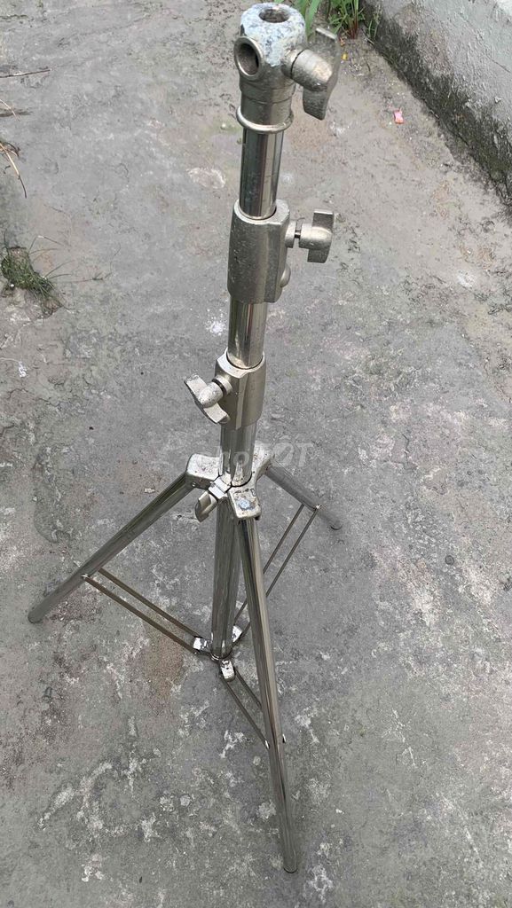 Cây đứng Inox Bạc 3 chân. Mua bán Phụ kiện, Thức ăn, Dịch vụ tại Thành phố Thủ Đức Tp Hồ Chí Minh được đăng bởi dinh tran hình 1