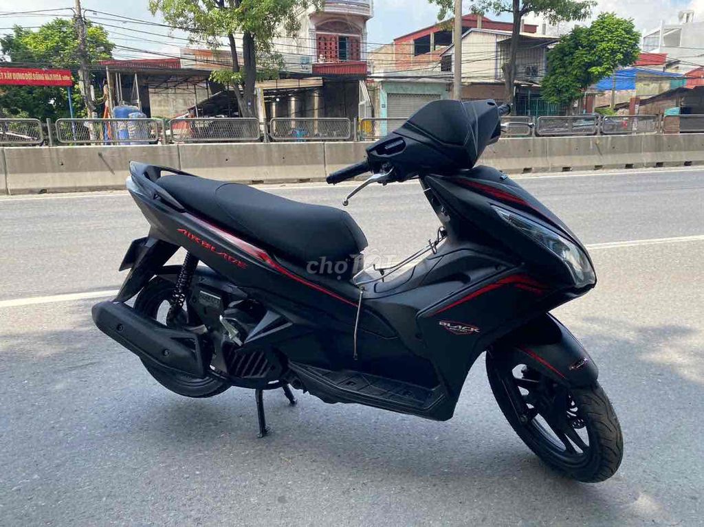 Airblade fi đời cao êm chất đẹp mê ly. Mua bán Xe máy tại Quận Hồng Bàng Hải Phòng được đăng bởi Ly  hình 4