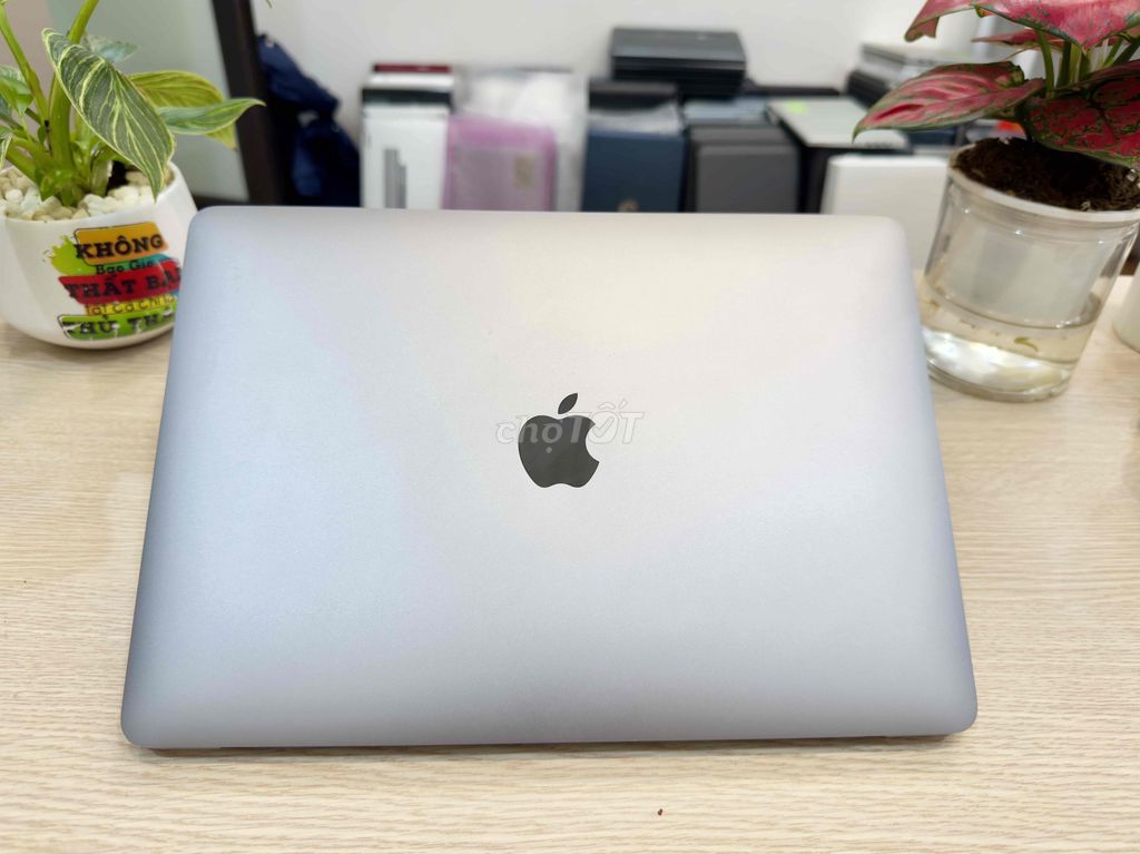 Rẻ nhất VN MacBook Air 2018 i5/Ram8/SSD128GB đẹp. Mua bán Laptop tại Quận Hai Bà Trưng Hà Nội được đăng bởi Akiba shop hình 1