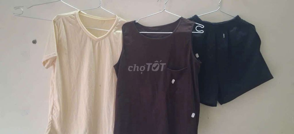 Áo croptop ba lỗ Nữ Cotton. Mua bán Quần áo tại Huyện Đức Hòa Long An được đăng bởi tothiphuongthao hình 1