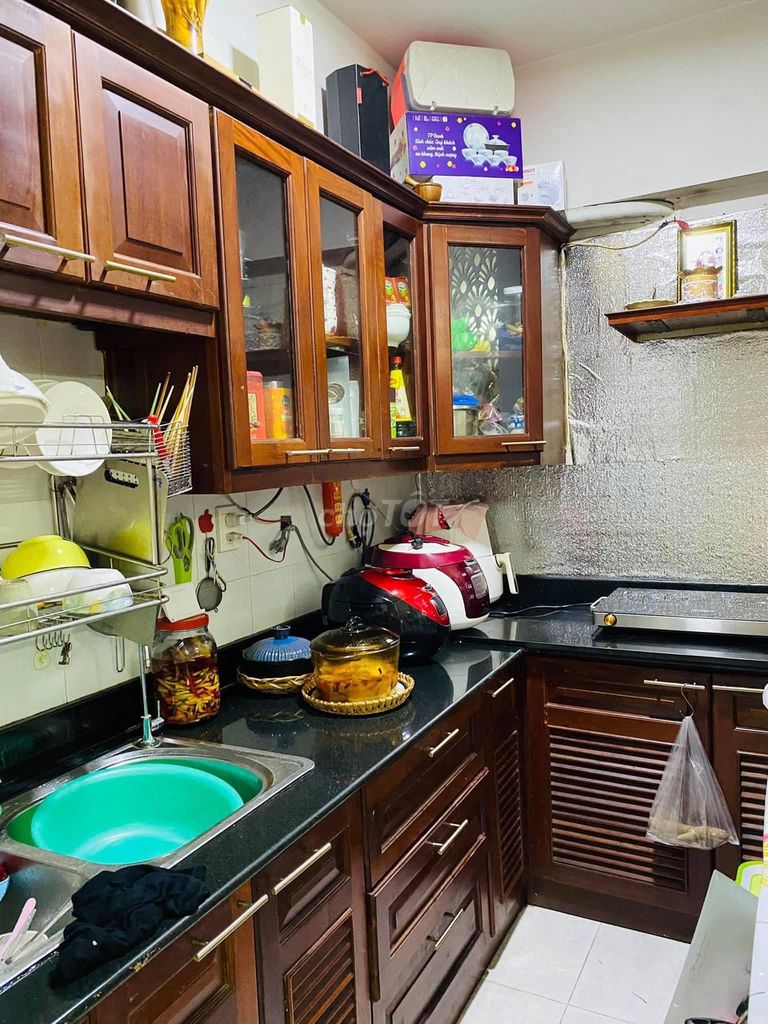 Продается квартира Нгуена Кима, район 10, 50 м2, 2 балла, 2,65 миллиарда долларов, розовое объявление