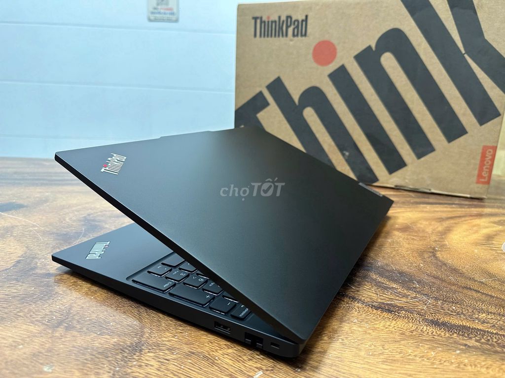 Thinkpad E16 gen 2, Ultra 7 155U, 16G, 512G, 16in