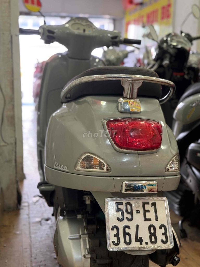Piaggio Vespa LX125 3Vie Đời 2014 . BSTP. Mua bán Xe máy tại Quận Phú Nhuận Tp Hồ Chí Minh được đăng bởi Ngọc Huy hình 4