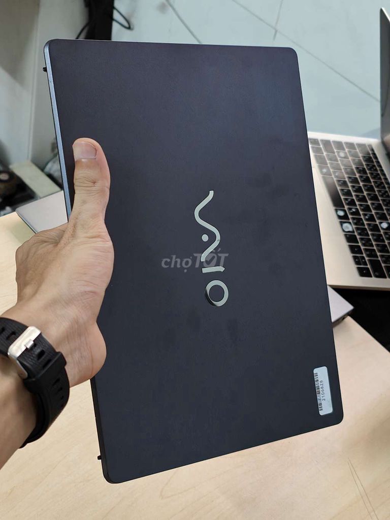 Vaio VJS111D11N i7 6500U 11 inch 8GB/256GB mới đẹp. Mua bán Laptop tại Quận Thanh Khê Đà Nẵng được đăng bởi Laptop Giá Mềm  hình 1