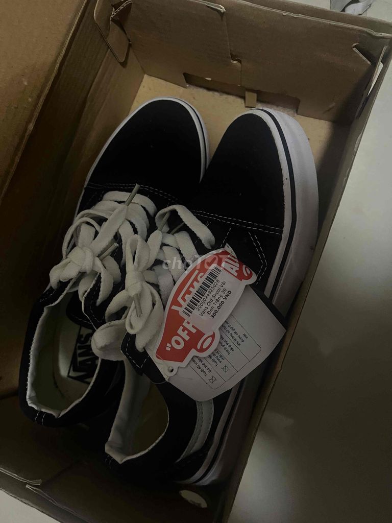 cần bán đôi giày vans , giầy size39 gdtt hà nội