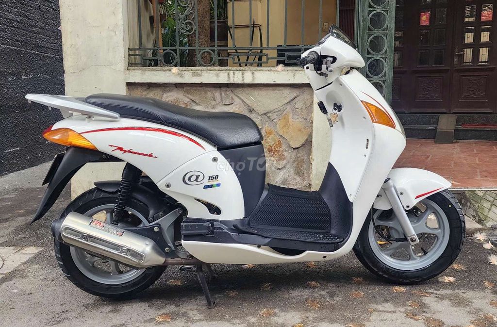 Honda a còng 150cc fi huyền thoại 1 thời. Mua bán Xe máy tại Quận Ba Đình Hà Nội được đăng bởi Hoàng  hình 3
