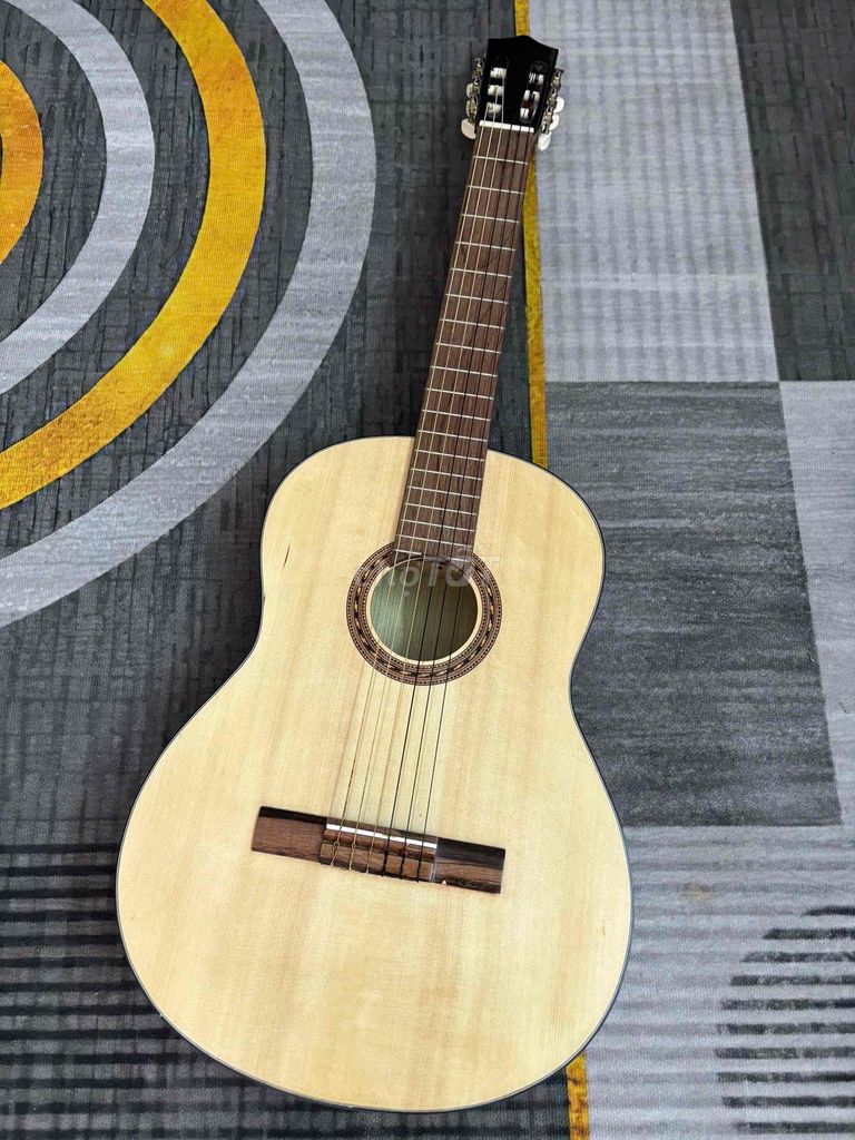 Đàn Guitar classic