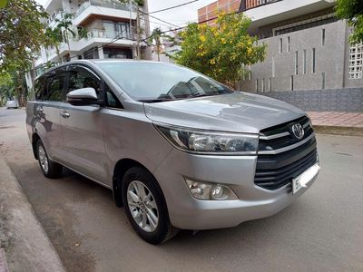 Xe nhà Innova 2018 số sàn màu zin bạc 95000 km