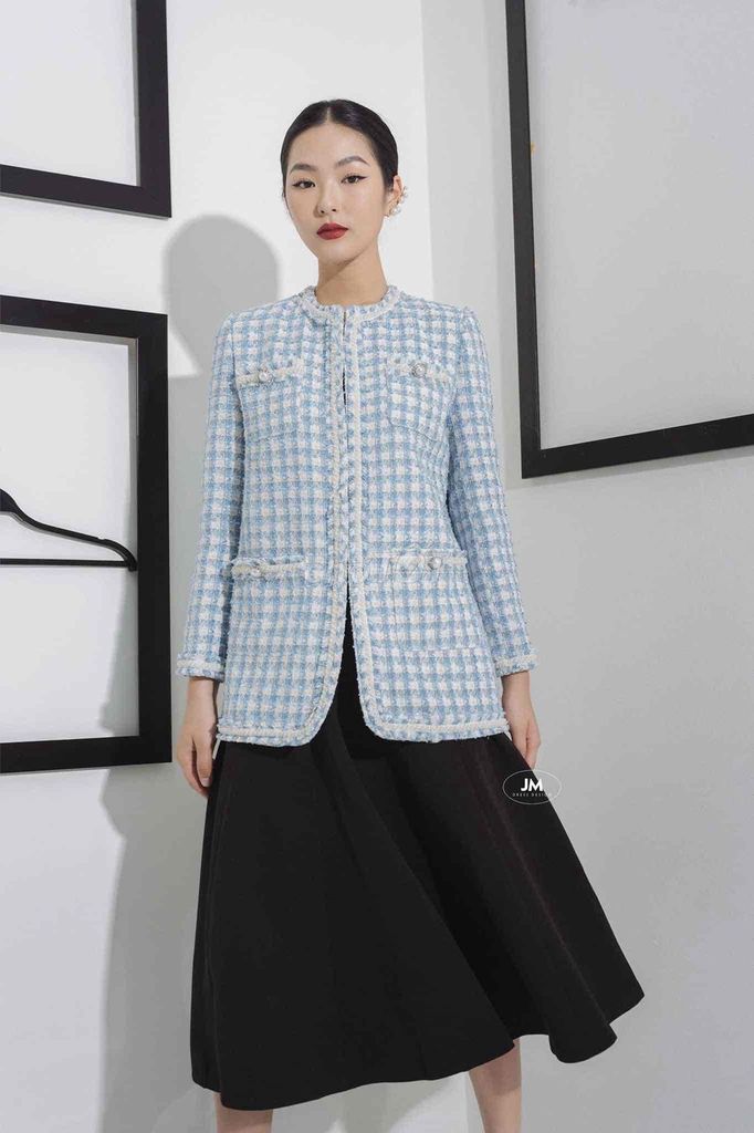 Áo khoác JM nữ tweed kẻ caro xanh trắng. Mua bán Quần áo tại Thành phố Thuận An Bình Dương được đăng bởi Nhung hình 1