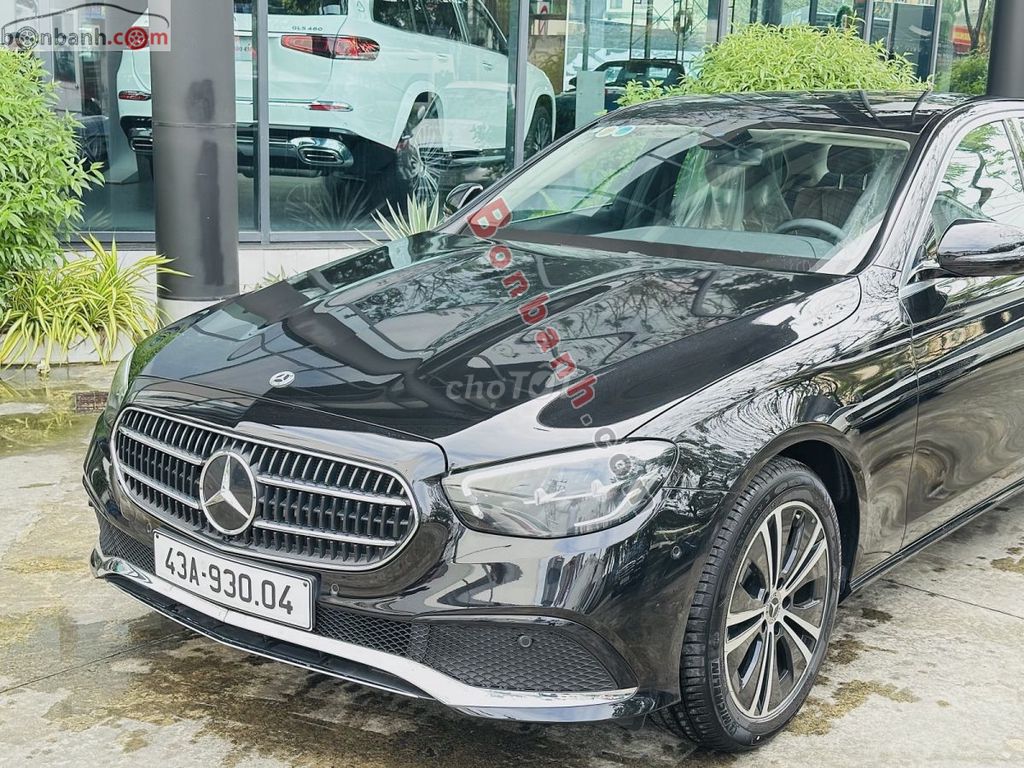 Mercedes-Benz E 180 V1 - Đen/Nâu. Đăng ký 11/2024. Mua bán Ô tô tại Quận Hải Châu Đà Nẵng được đăng bởi MercedesBenz Đà Nẵng hình 1