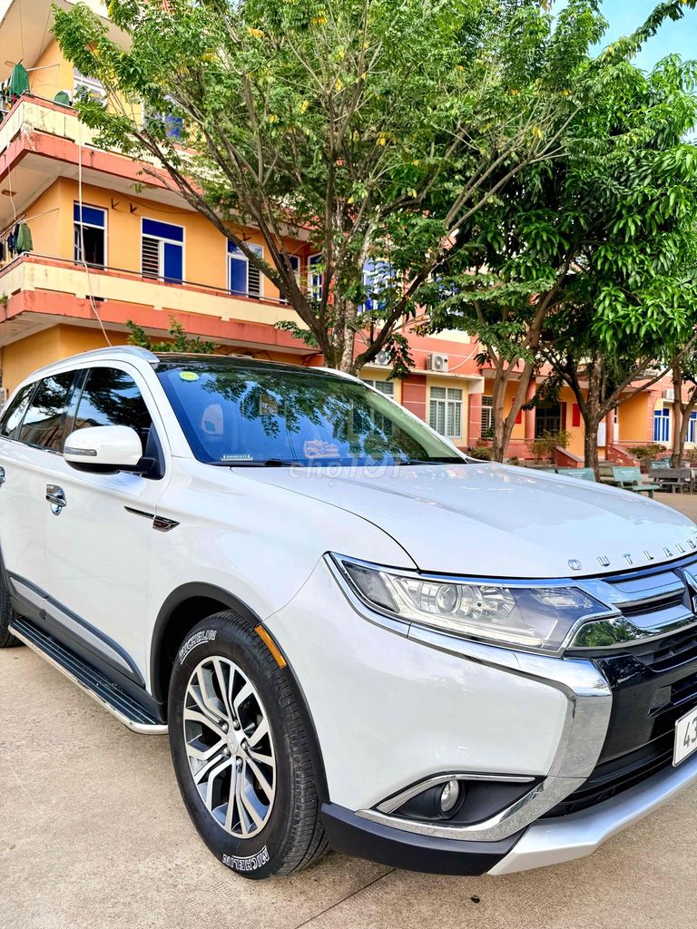 Mitsubishi Outlander 7 chỗ,Bản cao cấp,Xe gia đình