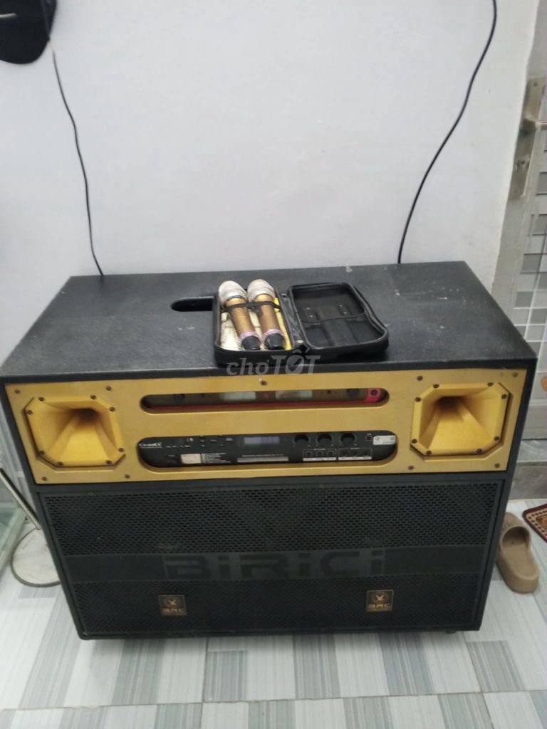 Loa karaoke BIRICI Đen, vàng vỏ chắc chắn. Mua bán Tivi, Âm thanh tại Huyện Trảng Bom Đồng Nai được đăng bởi Cậu Bi hình 1