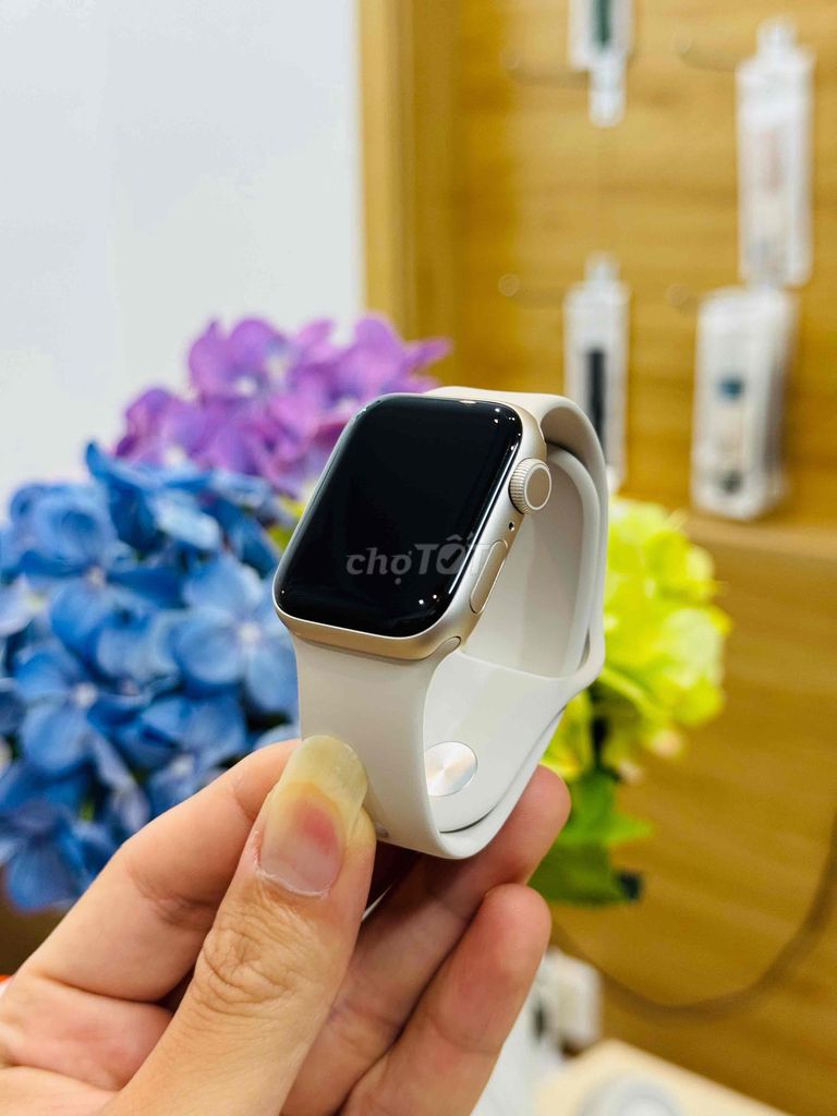 Apple Watch SE3/40 Starlight Esim NEW chưa active. Mua bán Thiết bị đeo thông minh tại Quận Đống Đa Hà Nội được đăng bởi Cửa Hàng AZ Shop chuyên Apple Watch hình 1