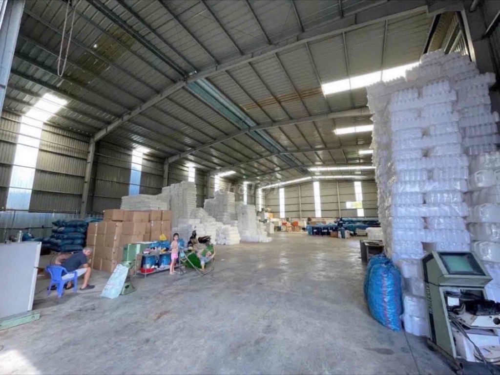 KHO XƯỞNG QL1A ( 1.000m2 ) CONTAINER 24/24- BÌNH CHÁNH