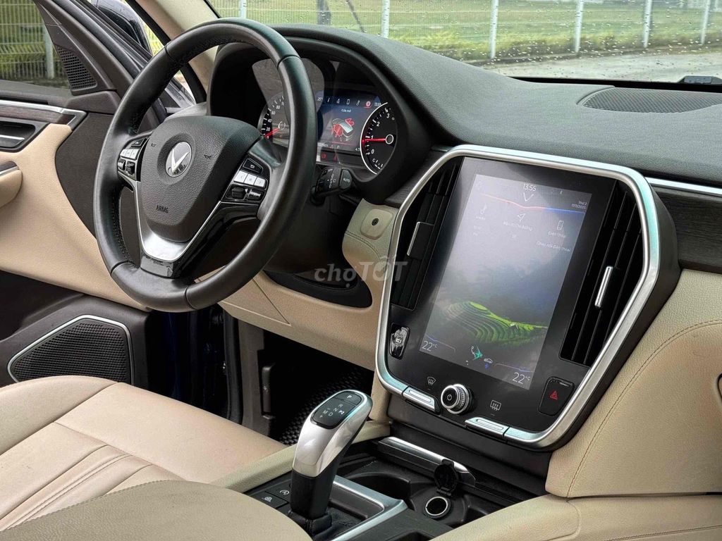 VinFast Lux SA2.0 2019 Premium 2.0 AT - 48000 km. Mua bán Ô tô tại Quận Thanh Xuân Hà Nội được đăng bởi Trần Quang Huy hình 5