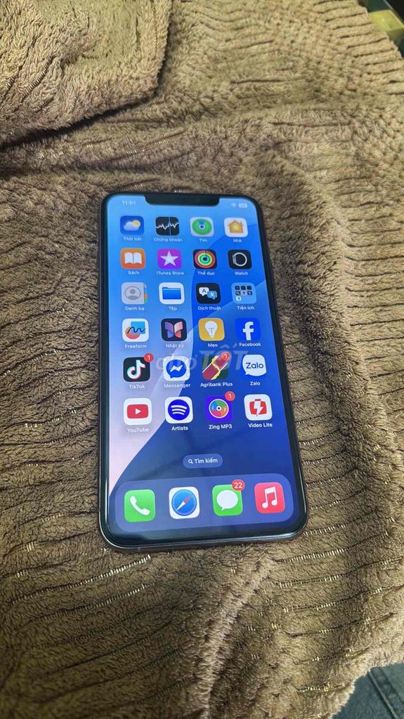 iPhone 11 Pro Max 64GB Vàng. Mua bán Điện thoại tại Huyện Đơn Dương Lâm Đồng được đăng bởi khanh hình 1