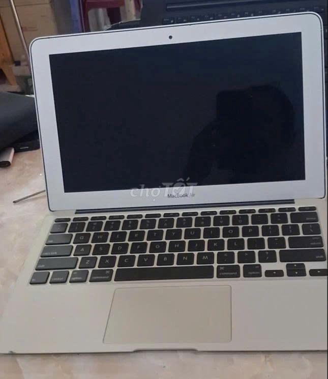 Apple Macbook Air A1370 Bạc Không lên hình. Mua bán Laptop tại Quận 5 Tp Hồ Chí Minh được đăng bởi Ngân Thanh hình 1