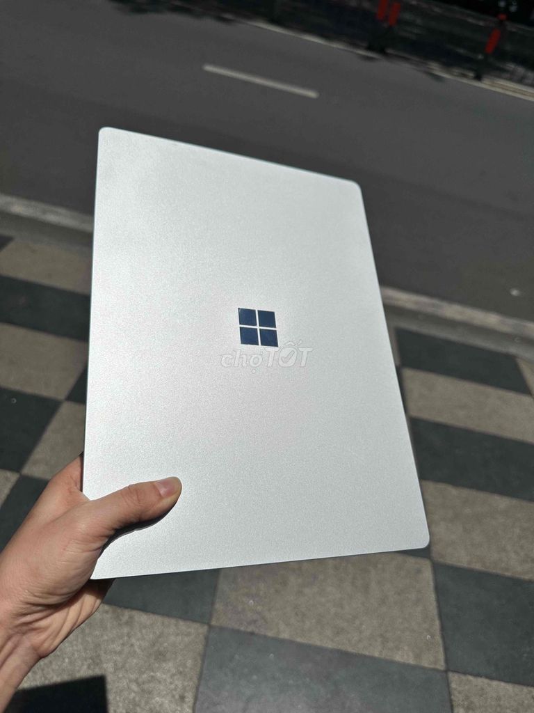 Microsoft Surface Laptop 3 i7 13.5 inch 16GB/256GB. Mua bán Laptop tại Quận 1 Tp Hồ Chí Minh được đăng bởi HOÀNG TUẤN hình 1