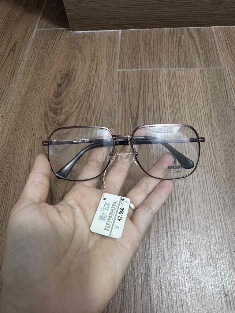 Kính hiệu. Mua bán Phụ kiện thời trang khác tại Huyện Thanh Trì Hà Nội được đăng bởi Nguyễn dung hình 1
