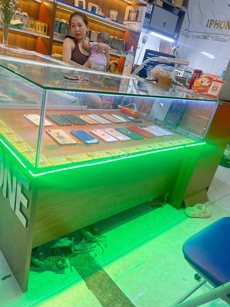 TỦ ĐIỆN THOẠI STORE