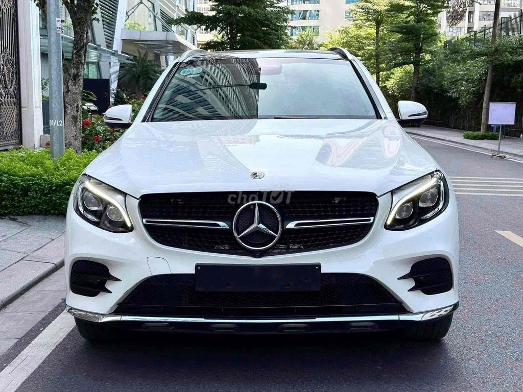 Mercedes Benz GLC Class 2017 300 - 99999 km. Mua bán Ô tô tại Thành phố Thủ Đức Tp Hồ Chí Minh được đăng bởi Rinz hình 1