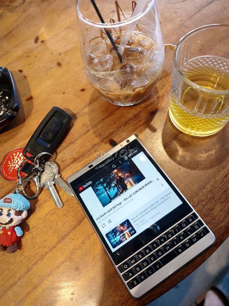 BlackBerry Bạc Đã sử dụng. Mua bán Điện thoại tại Thành phố Đà Lạt Lâm Đồng được đăng bởi Đoàn Ngọc Mạnh hình 1