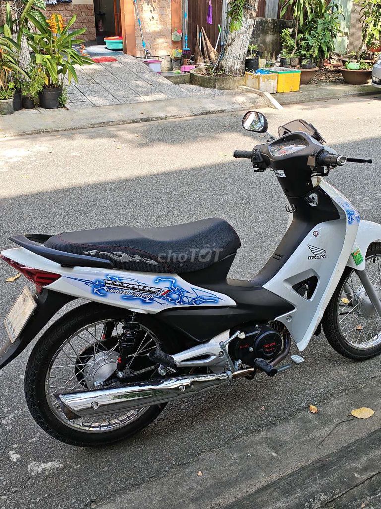 Honda Wave 50cc Trắng 360 km. Mua bán Xe máy tại Quận Ninh Kiều Cần Thơ được đăng bởi Lê Gia Huy hình 3
