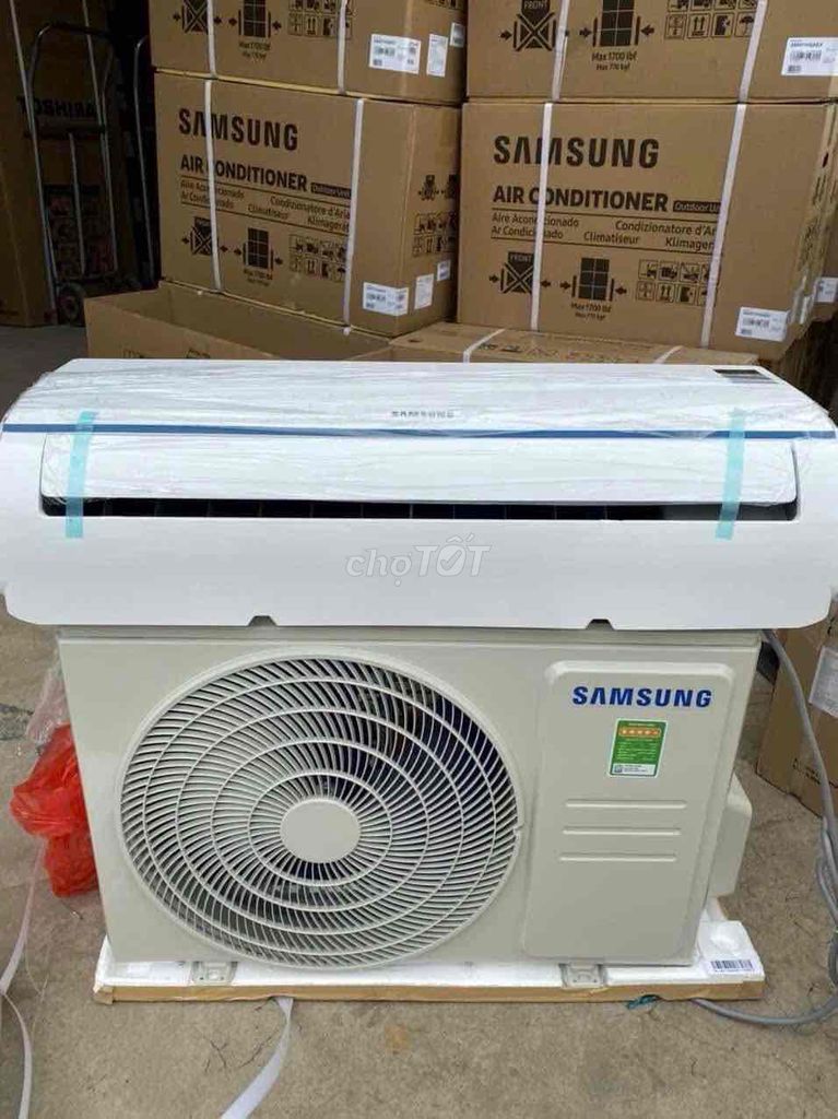Máy lạnh Samsung mới 100%. Mua bán Máy lạnh, điều hoà tại Huyện Trảng Bàng Tây Ninh được đăng bởi Lê Hiếu Điện Máy Trả Góp hình 1