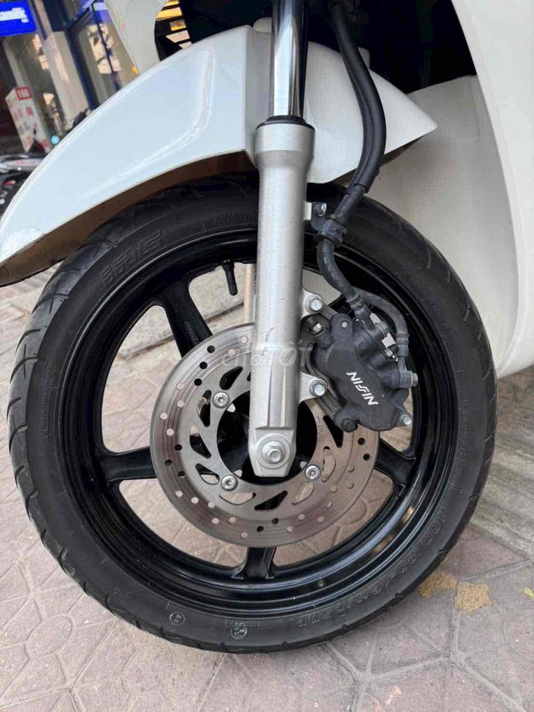 sh 2018 up vỏ nhập cực đẹp 2v km. Mua bán Xe máy tại Quận Kiến An Hải Phòng được đăng bởi Tiến hình 7