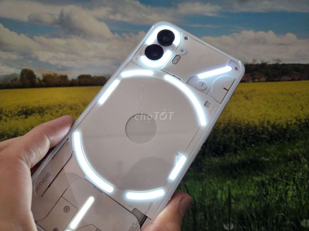 Nothing Phone 2 5G Ram 12/256GB Trắng. Mua bán Điện thoại tại Quận 5 Tp Hồ Chí Minh được đăng bởi Androidgiare hình 1