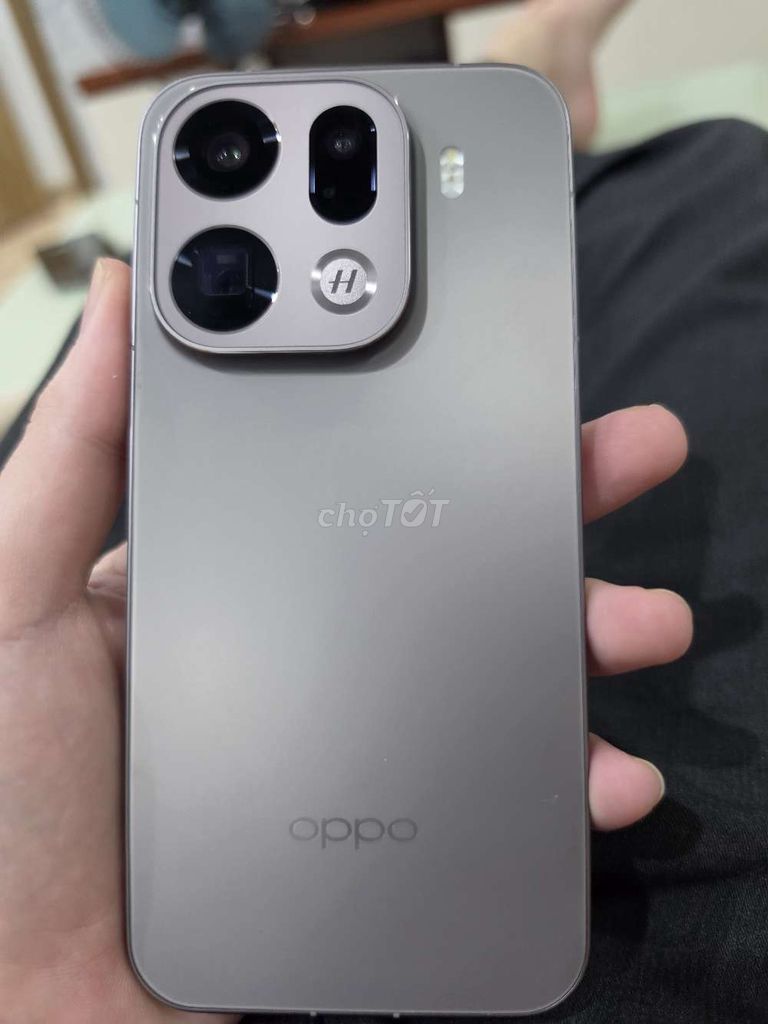 Oppo Find X9 Pro 512GB Quốc Tế. Mua bán Điện thoại tại Quận Long Biên Hà Nội được đăng bởi van toan hình 1