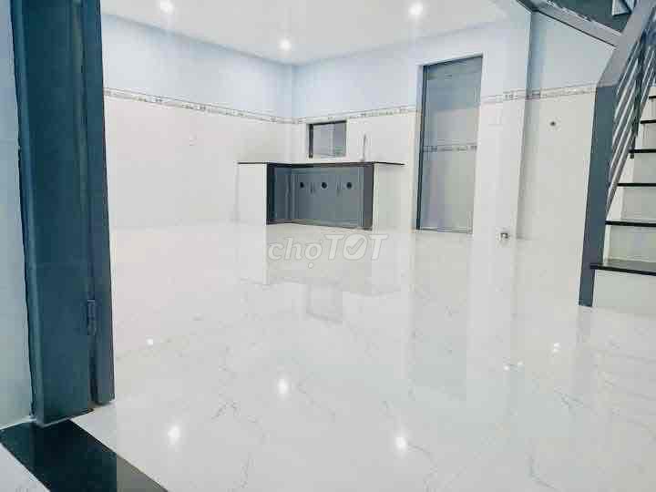 Сдается в аренду дом Thanh Loc, 13 футов, 75 м2, 1 этаж, 1 этаж, 2 спальни, 1 туалет, прямо в Бонг Сене