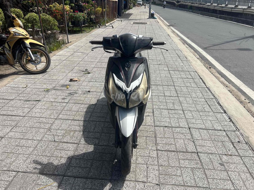 SYM Attila Đen trắng. Mua bán Xe máy tại Quận Ninh Kiều Cần Thơ được đăng bởi đầy cửa hàng cầu hưng lợi nk cần thơ hình 4