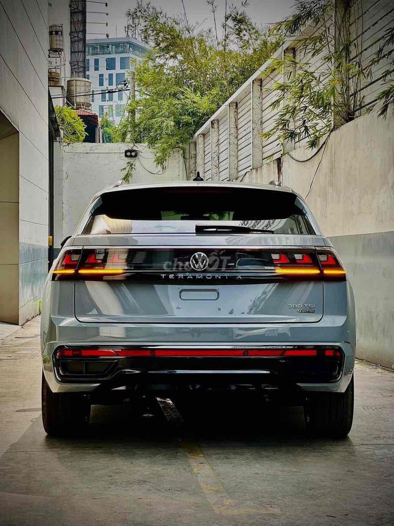 Teramont X Chỉ 440Tr Nhận Xe. Cam Kết Giá Tốt Nhât. Mua bán Ô tô tại Quận Tân Bình Tp Hồ Chí Minh được đăng bởi Nguyễn Trí Thanh Tâm hình 2