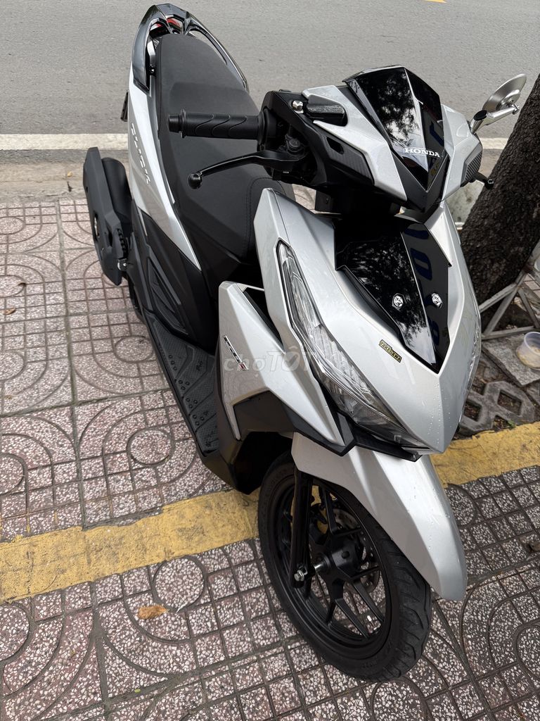 Vario 125 2017 màu bạc. Mua bán Xe máy tại Quận 8 Tp Hồ Chí Minh được đăng bởi Huy Gia hình 1