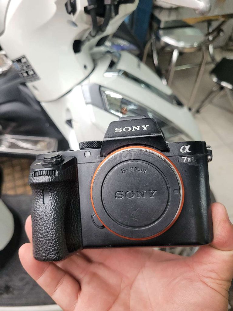 Bộ sony A7 mark II  lens FE 50 1.8 đèn