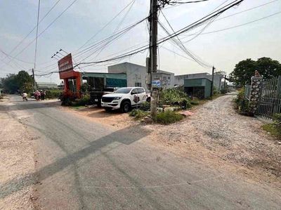 Lô Góc 10x20 (thổ cư) - Gần EcoPark - Đường oto (Sổ sẵn, ko quy hoạch). Mua bán đất tại Huyện Bến Lức Long An được đăng bởi Ly Trong Nhan