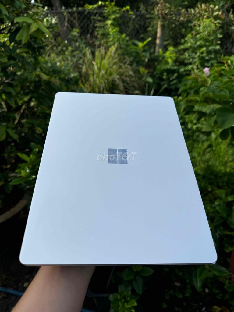Microsoft Surface Laptop Go i5 8GB/256GB Bạc. Mua bán Laptop tại Quận Bình Thuỷ Cần Thơ được đăng bởi Lululola hình 1