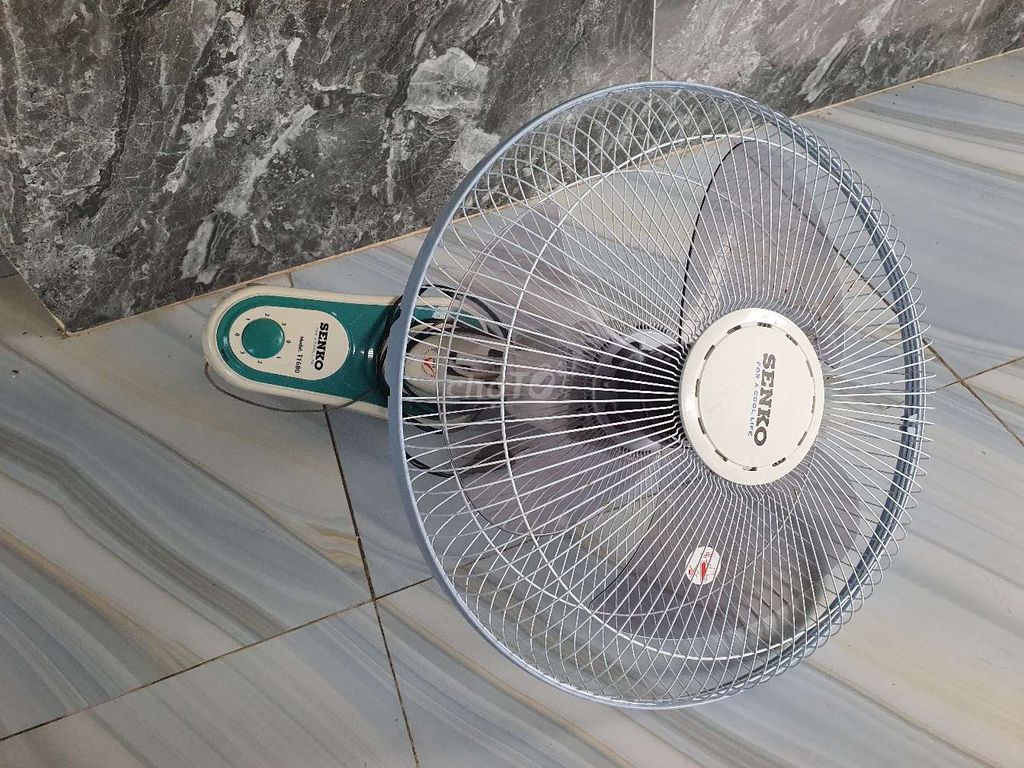 Quạt treo tường Senko giá 180k bảo hành 6 tháng. Mua bán Quạt tại Huyện Châu Thành Sóc Trăng được đăng bởi Thi Shop Khoan pin nhật bãi hình 1