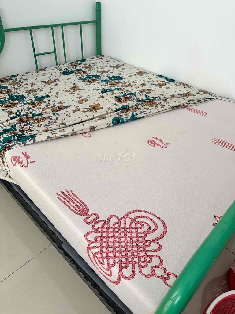 Nệm cao su non mới 95% dày 15cm. Mua bán Giường, chăn ga gối nệm tại Quận 12 Tp Hồ Chí Minh được đăng bởi Ngọc Thuỳ  hình 1