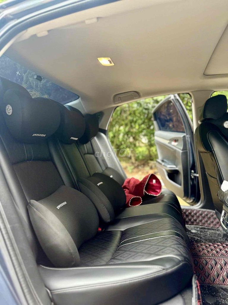 Honda Civic 2017 1.5 Turbo Xám. Mua bán Ô tô tại Thành phố Bảo Lộc Lâm Đồng được đăng bởi nguyễn trường sơn hình 8