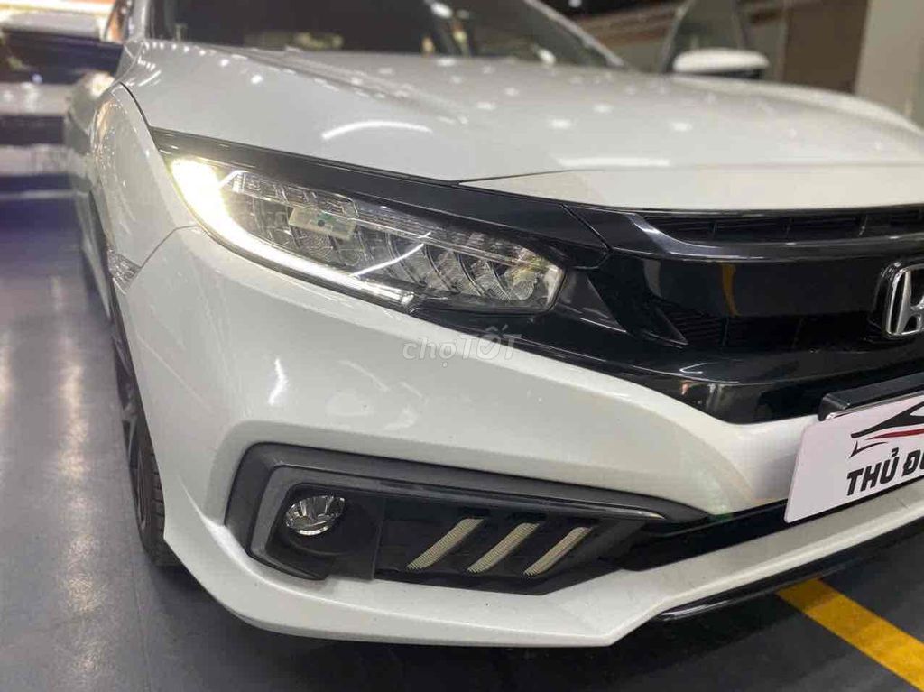 Honda Civic RS 2020 Gen 10 siêu lướt 1 chủ từ đầu. Mua bán Ô tô tại Thành phố Thủ Đức Tp Hồ Chí Minh được đăng bởi Bá Lộc hình 3