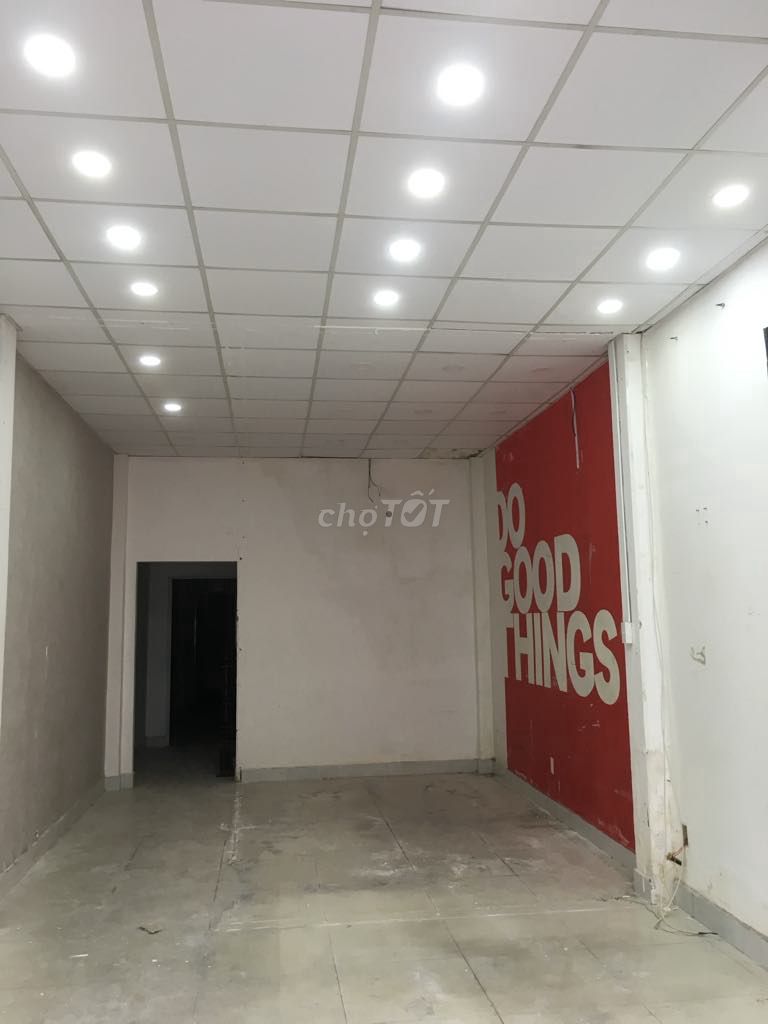 Chính chủ cho thuê nhà mặt tiền 204 Hoàng Văn Thụ, Tân Bình (4m x 20m)