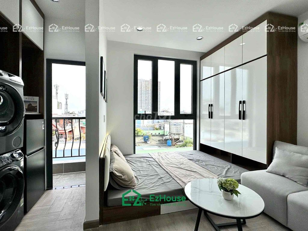 Stuido Full Nội Thất - Ban Công Mới Xây - ngay Đầm Sen