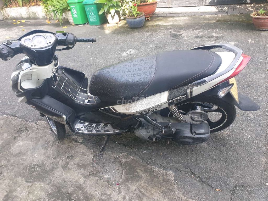 Yamaha Nouvo Trắng đen. Mua bán Xe máy tại Quận 12 Tp Hồ Chí Minh được đăng bởi Vận Chuyển Anh Khoa hình 4