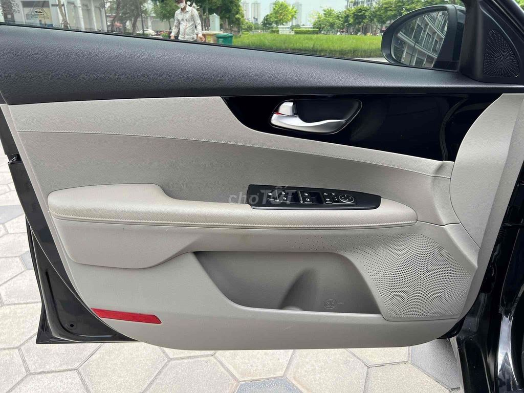 Kia Cerato 2019 1.6 AT Deluxe - 70000 km. Mua bán Ô tô tại Quận Hai Bà Trưng Hà Nội được đăng bởi Tuan Trinh  hình 7